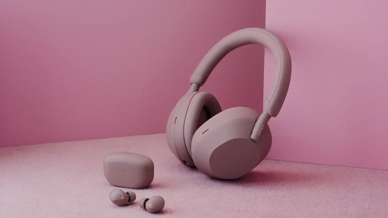 Kierrätys: Säilytä vanhat kuulokkeet ja muuta ne kauniiksi koristeeksi kotiisi.