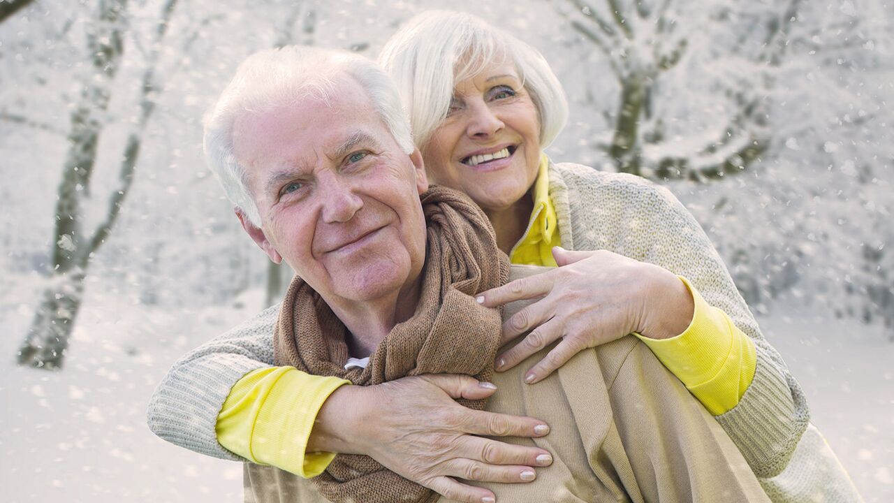 Kävely on hyödyllistä myös 60 vuoden jälkeen, mutta asiantuntijat suosittelevat tämän fyysisen aktiviteetin säännöllistä harrastamista.