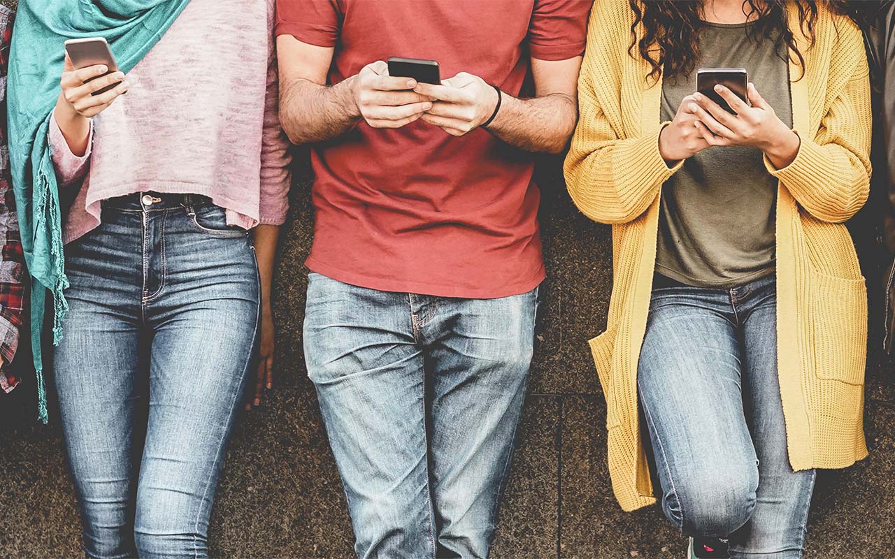 Viisi hyödyllistä tapaa, jotka Z-sukupolven tulisi omaksua fyysisen ja henkisen hyvinvointinsa parantamiseksi.