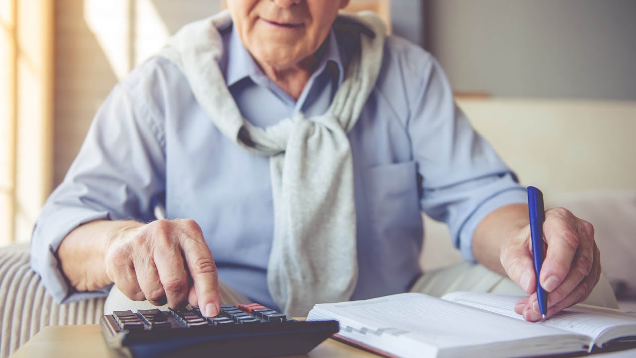 Epäoikeudenmukainen irtisanominen, mutta ilman korvausta: eläkeläinen menetti 6121 euroa, koska hän kieltäytyi palaamasta työhön.