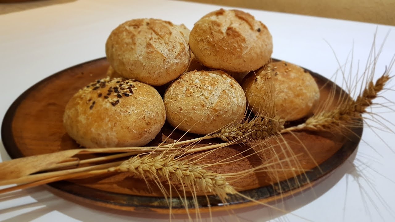 Uunia ei tarvita: kuinka valmistaa kaikkein kuohkeimmat täysjyväleivät – hyvin yksinkertaisesti ja edullisesti.