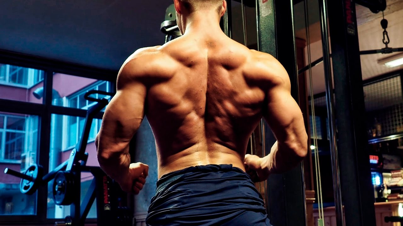 Hantelharjoitukset ovat hienoja, mutta voit myös vahvistaa selkääsi tekemällä tämän harjoituksen kotona.