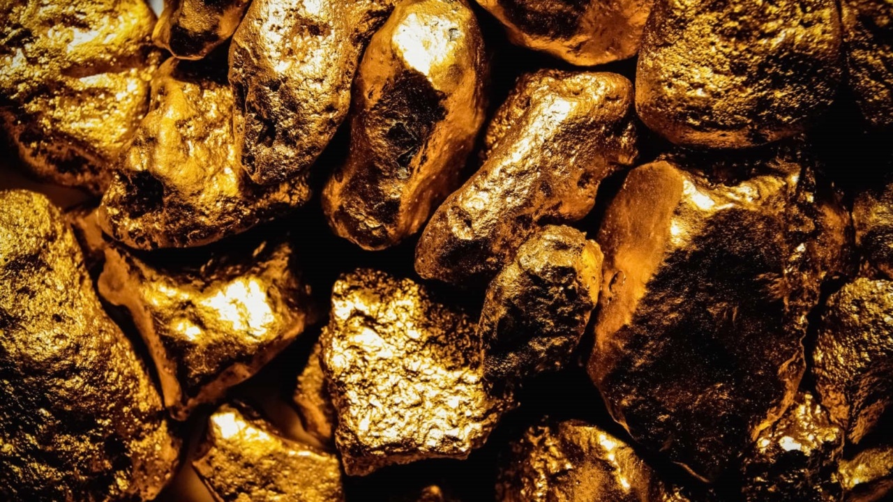 Kaikki heittävät sen pois, tietämättä, että se sisältää 22 karaatin kultaa, että sitä löytyy jokapäiväisistä esineistä ja että se voi olla arvokas.